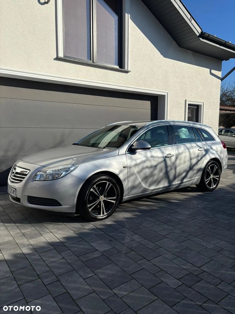 Opel Insignia 2.0 CDTI Sports Tourer - 1