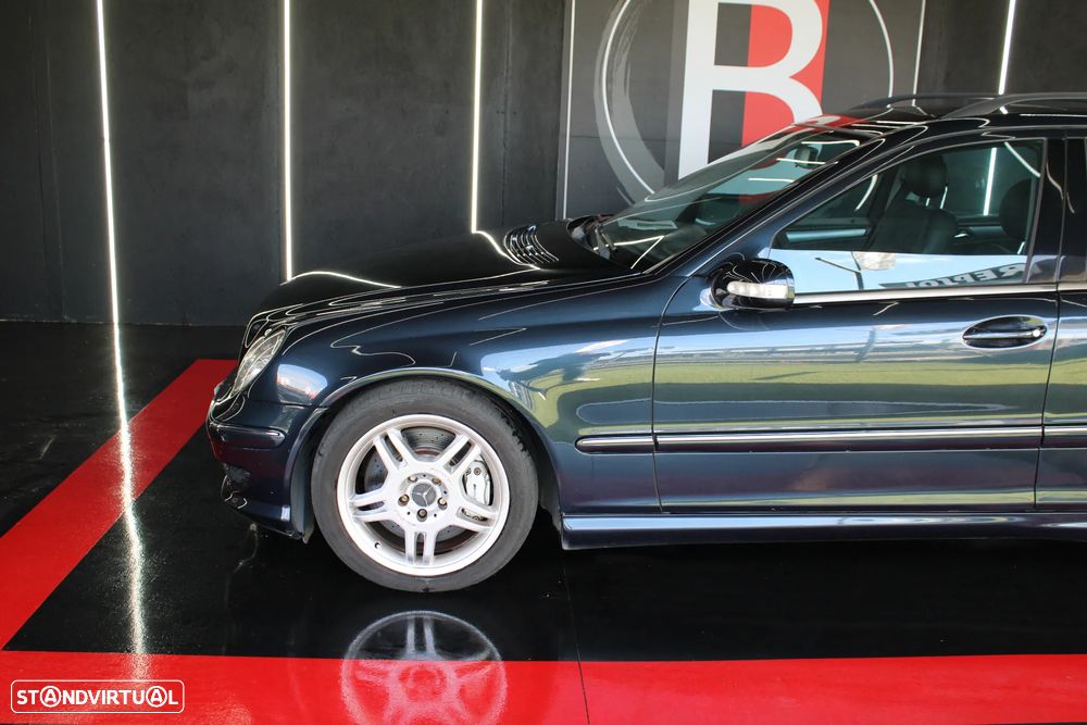 Mercedes-Benz C 30 AMG T CDI - 4