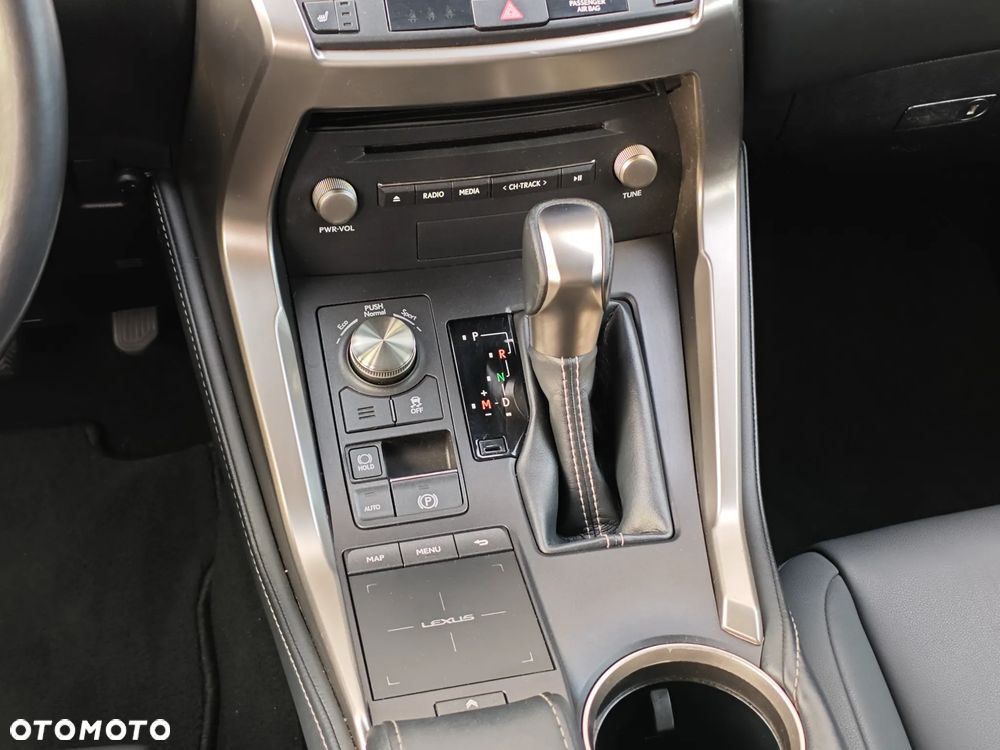 Lexus NX 300 F Impression AWD - 21