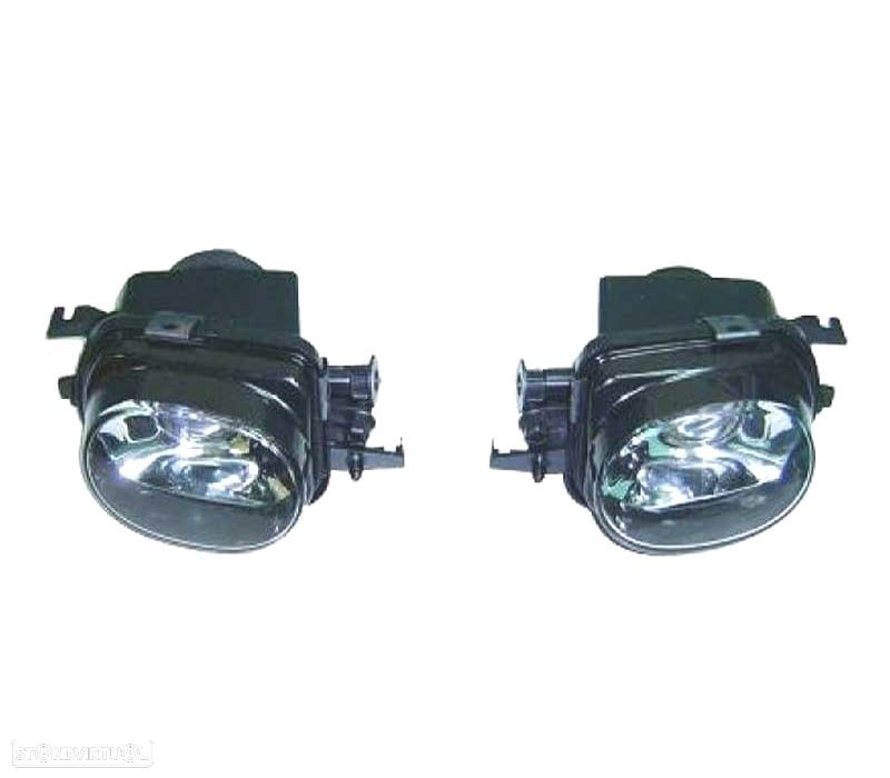 FARÓIS DE NEVOEIRO MERCEDES C W203 00-06 LOOK AMG - 3
