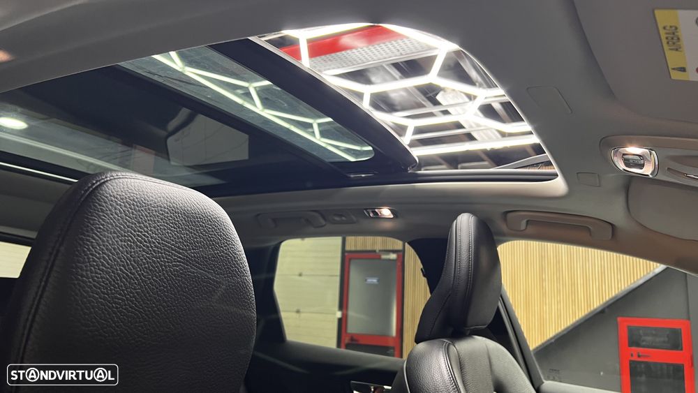 Volvo XC 60 2.0 T6 PHEV Inscription Expression AWD - 51