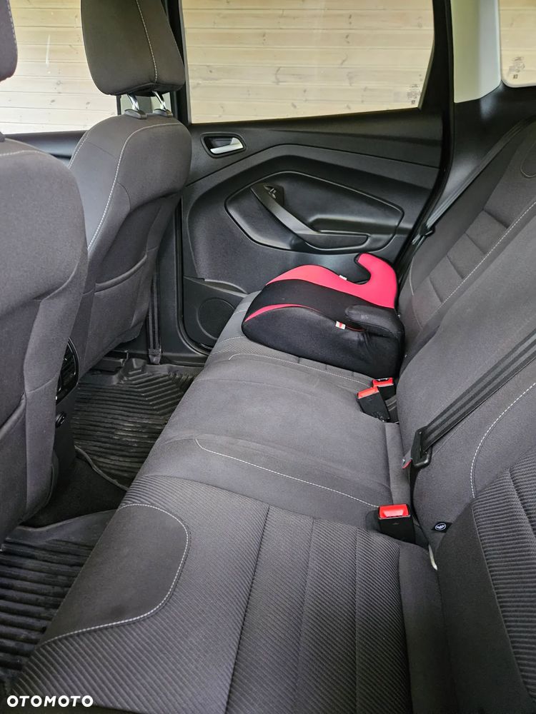 Ford Kuga 1.5 EcoBoost 2x4 Trend - 6