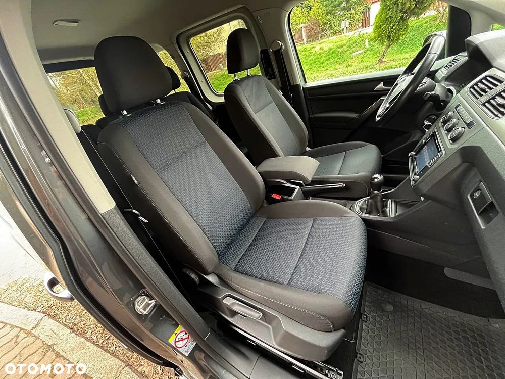 Volkswagen Caddy 2.0 TDI Highline - 23