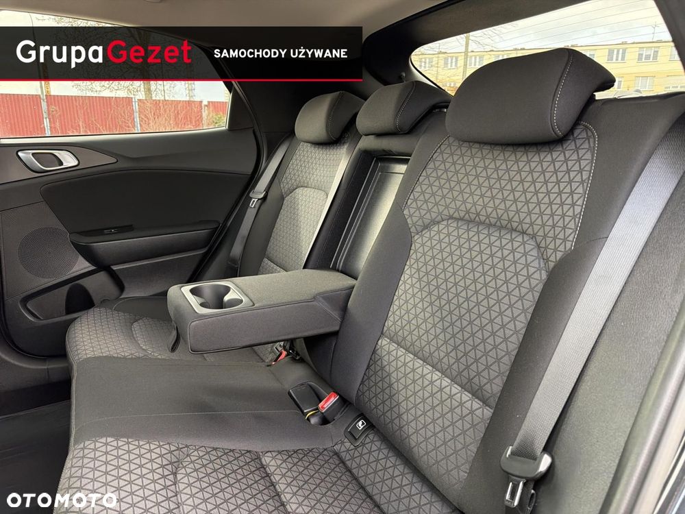 Kia XCeed 1.5 T-GDI M - 16