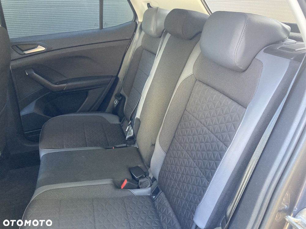 Volkswagen T-Cross - 19