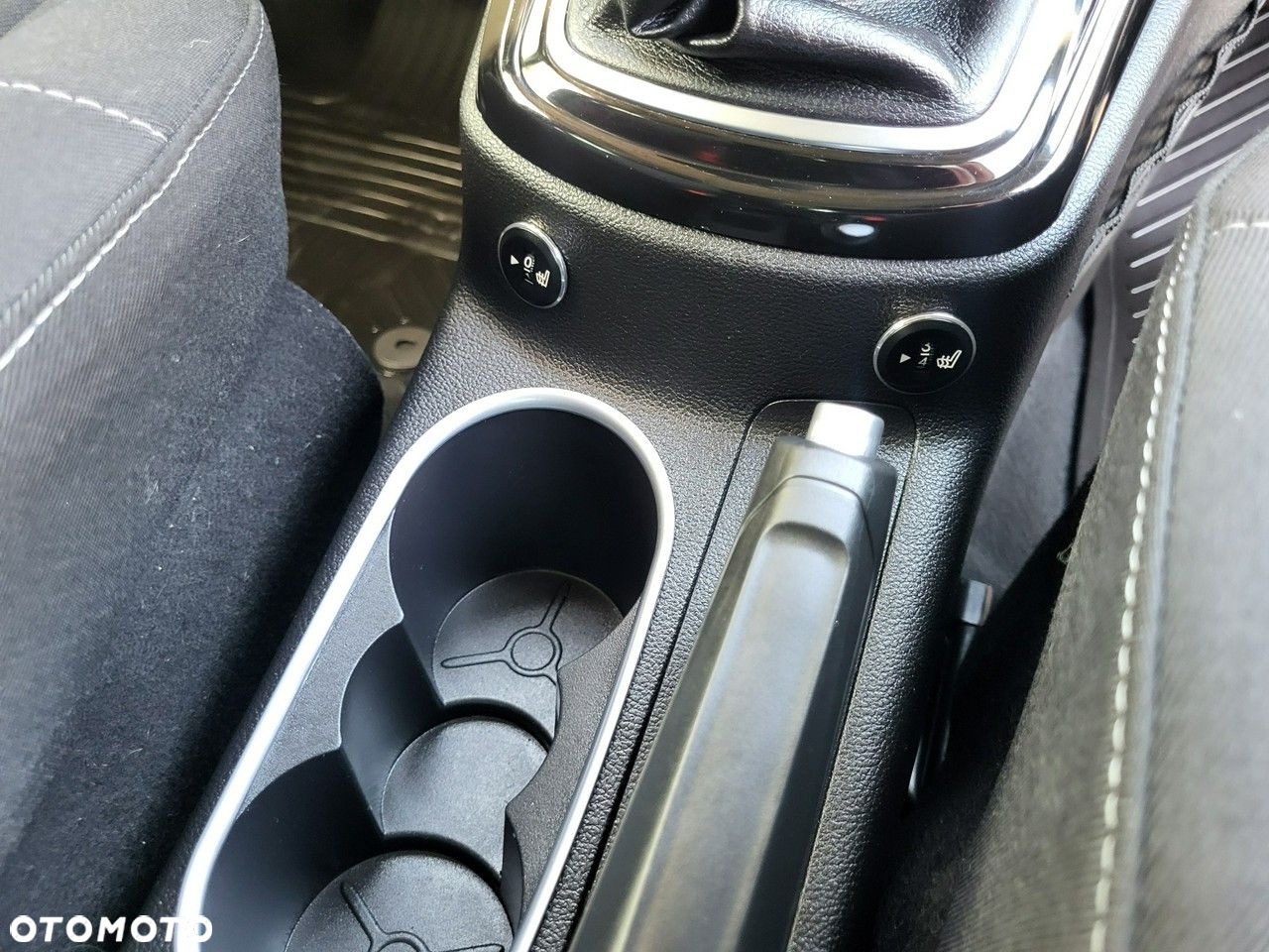Ford B-MAX 1.0 EcoBoost Titanium - 28