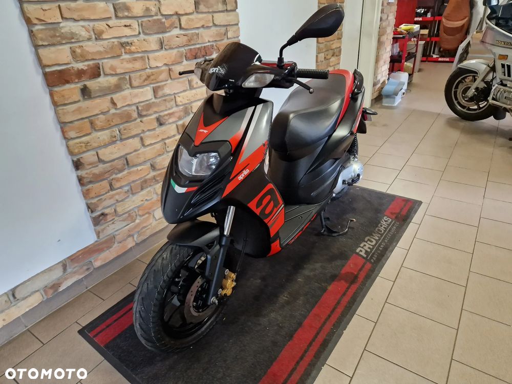 Aprilia SR - 1