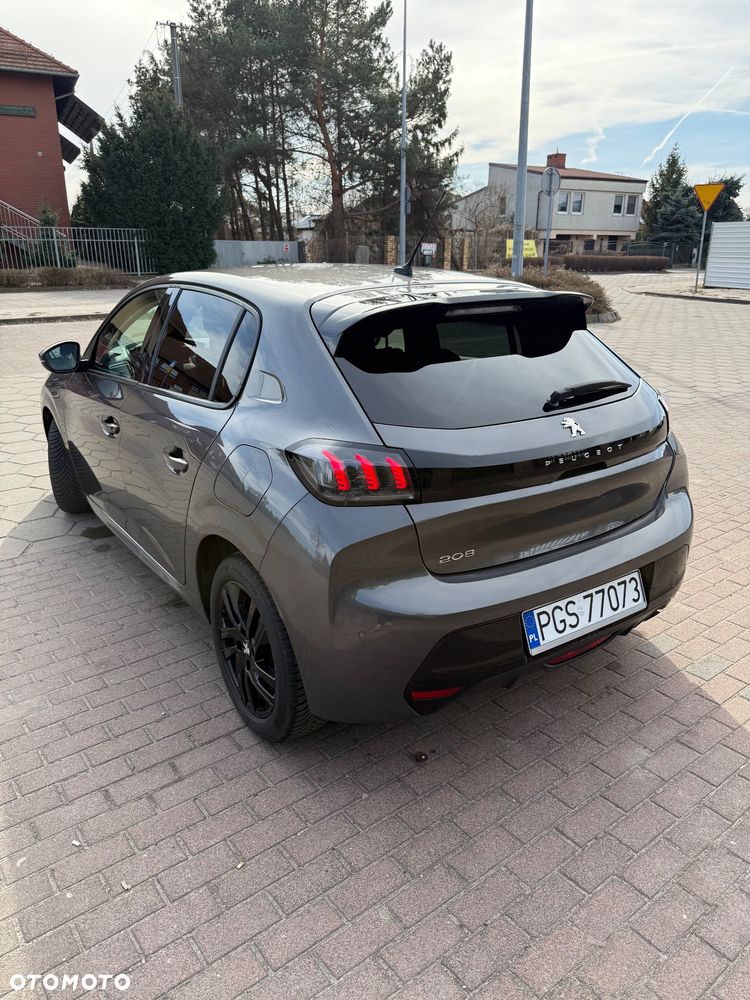 Peugeot 208 - 31