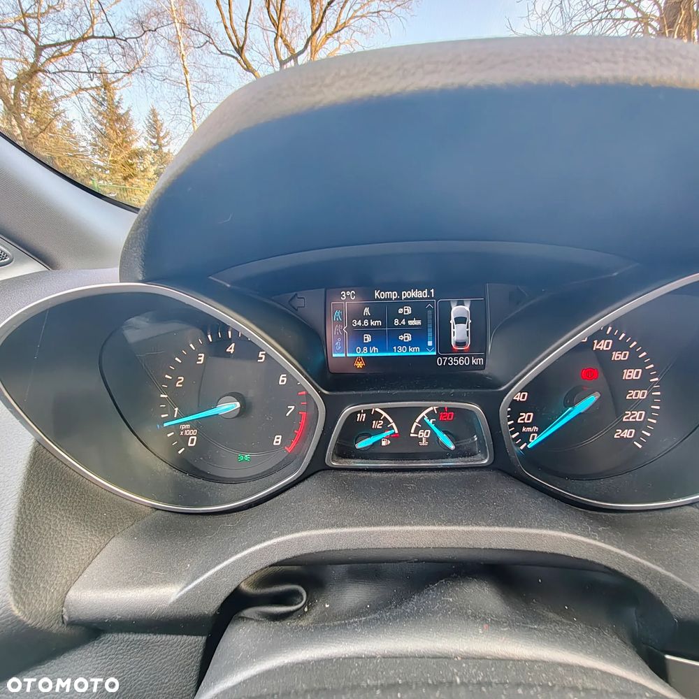 Ford Kuga 1.5 EcoBoost 2x4 SYNC - 11