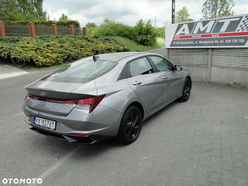 Hyundai Elantra 1.6 Smart - 1