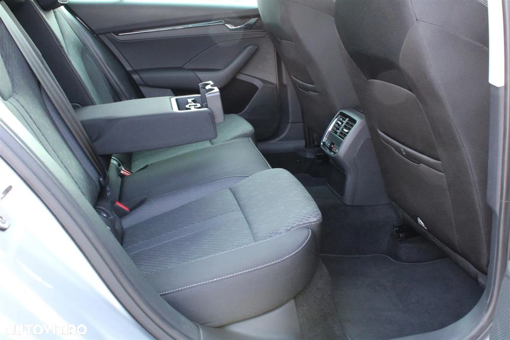 Skoda Octavia - 14