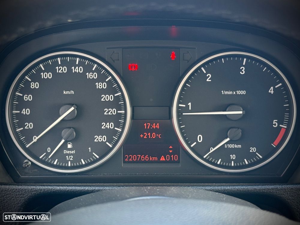 BMW X1 18 d sDrive - 16