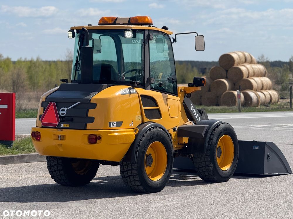 Volvo L25F - 3