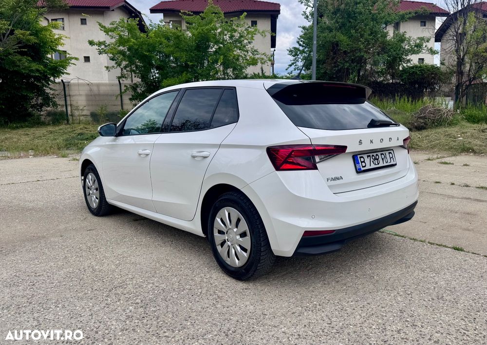 Skoda Fabia - 8