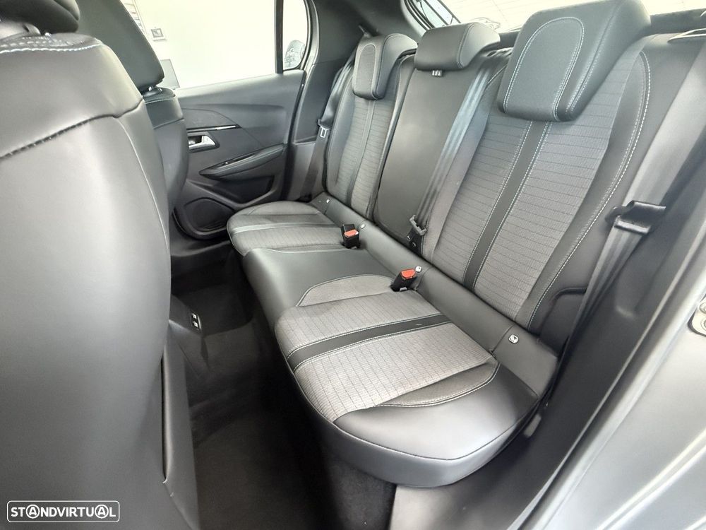 Peugeot 208 1.2 PureTech Allure Pack - 14