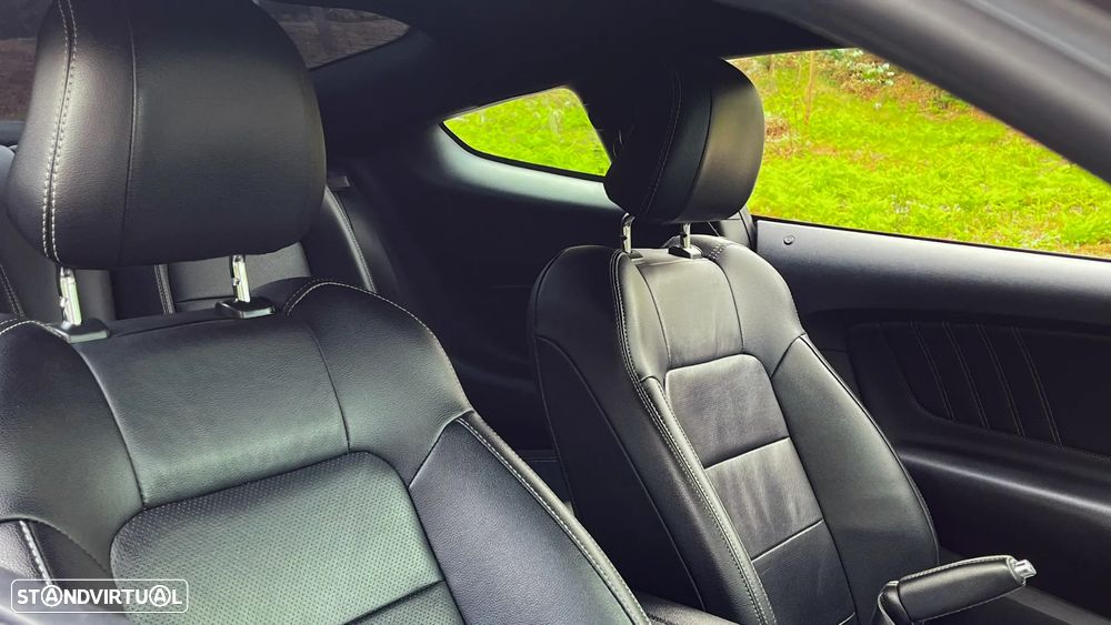 Ford Mustang 2.3i EcoBoost - 10