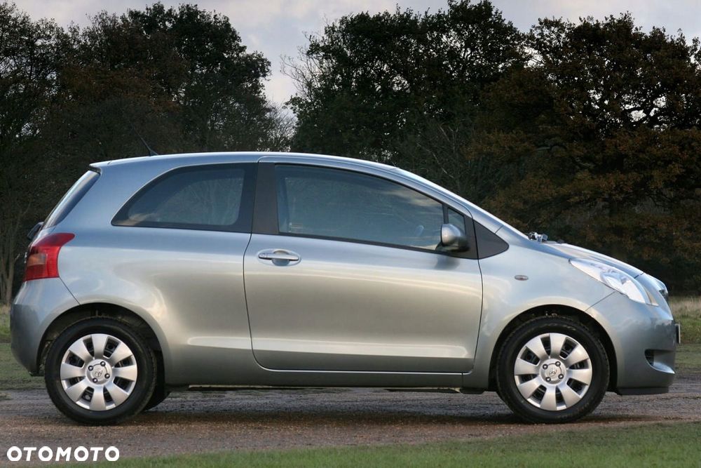 chlapacze komplet 4szt. dedykowane toyota yaris ii xp90 2005-2011 - 2