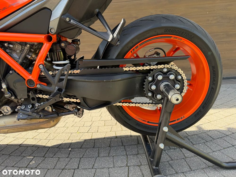 KTM Super Duke - 18