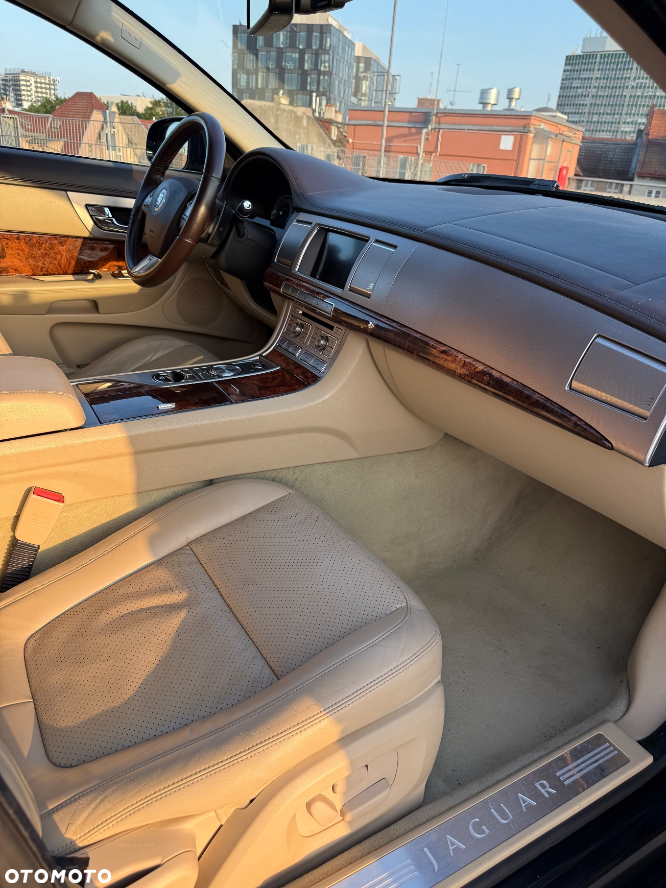 Jaguar XF 3.0 V6 D Premium Luxury - 18