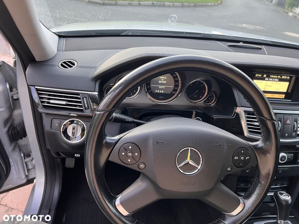 Mercedes-Benz Klasa E 250 CDI DPF BlueEFFICIENCY Automatik Avantgarde - 4