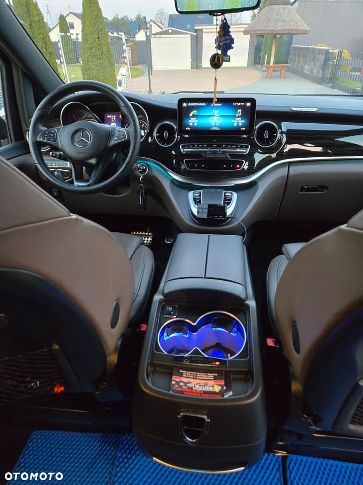 Mercedes-Benz Klasa V 300 d 4-Matic 9G-Tronic Avantgarde (długi) - 18