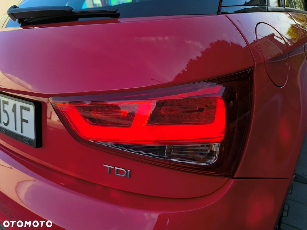 Audi A1 Sportback 1.6 TDI S line edition - 12