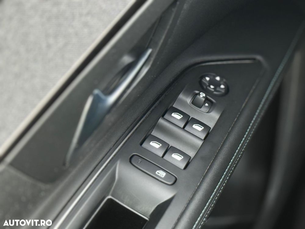 Peugeot 5008 PureTech 130 EAT8 Stop & Start Crossway - 13