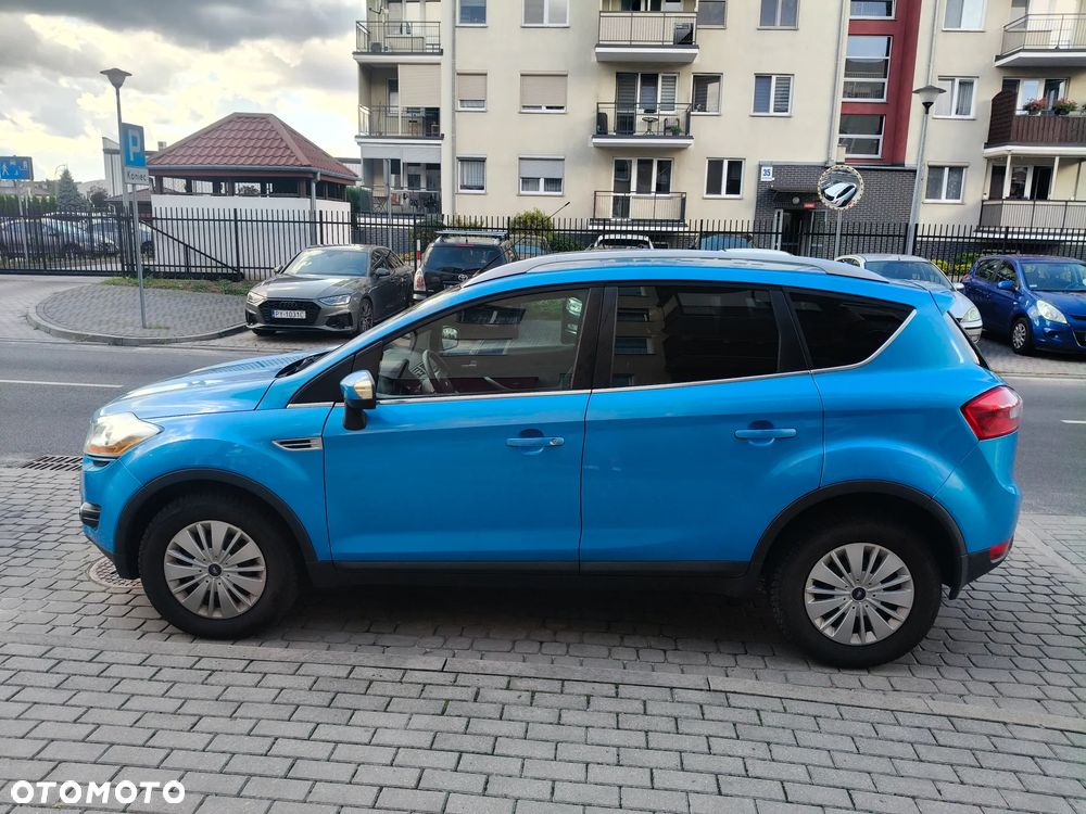 Ford Kuga 2.0 TDCi 2x4 Titanium - 3