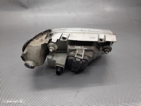 Otica / Farol Esq Volkswagen Polo (6N1) - 5