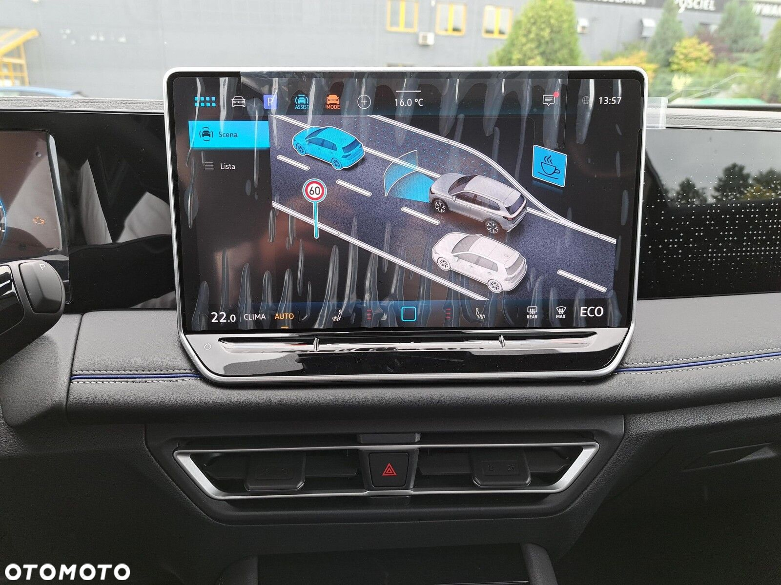 Volkswagen Tiguan - 22