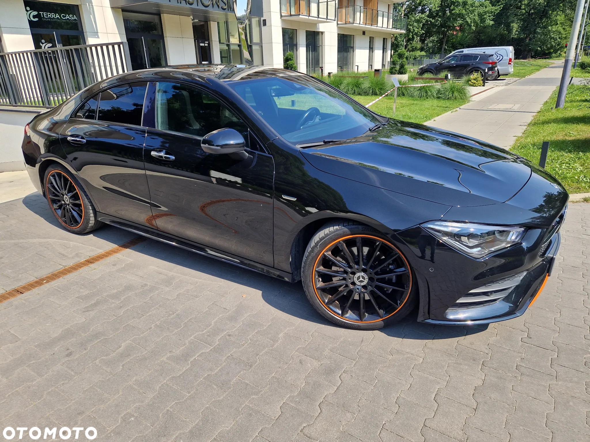 Mercedes-Benz CLA 220 4-Matic Edition 1 7G-DCT - 20