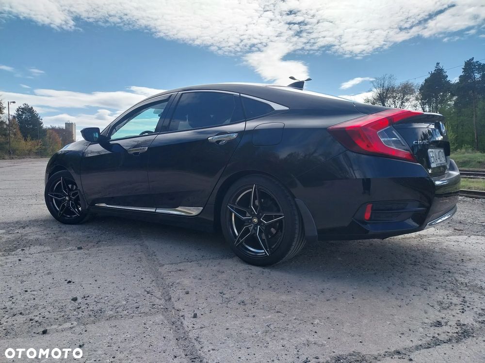 Honda Civic 1.5 T Elegance CVT - 16