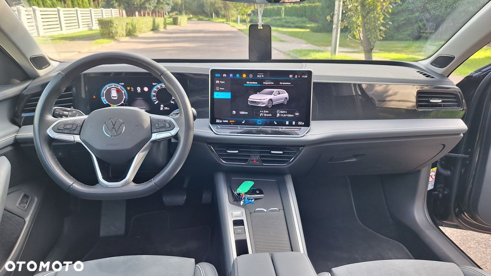 Volkswagen Passat 1.5 TSI OPF DSG Elegance - 33