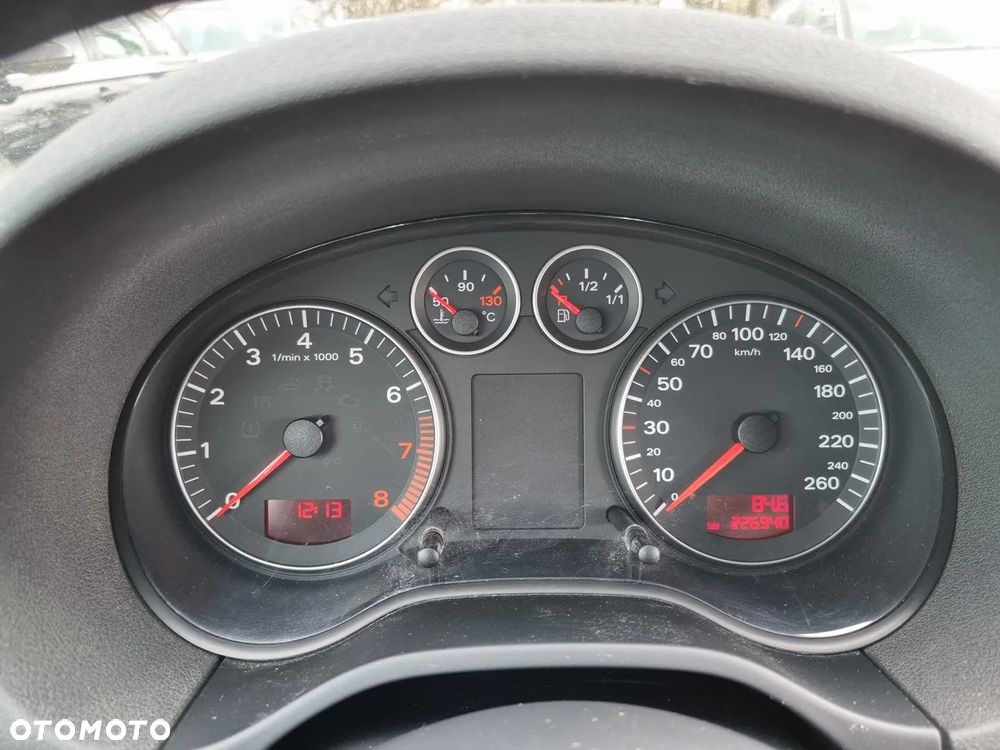 Audi A3 1.6 Attraction - 23