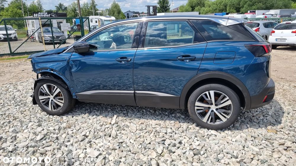 Peugeot 3008 1.6 PureTech HYbrid GT Line S&S EAT8 - 14
