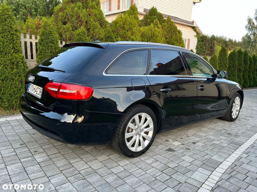 Audi A4 Avant - 13