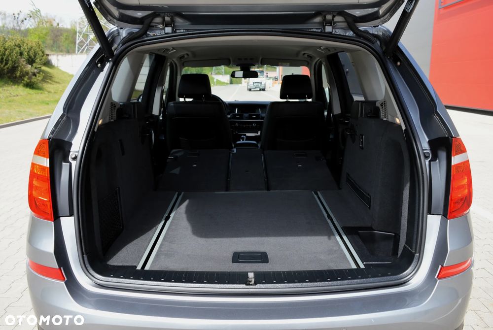 BMW X3 xDrive20d xLine - 32