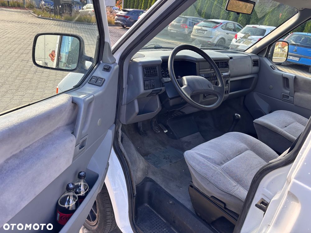 Volkswagen Multivan Standard - 22
