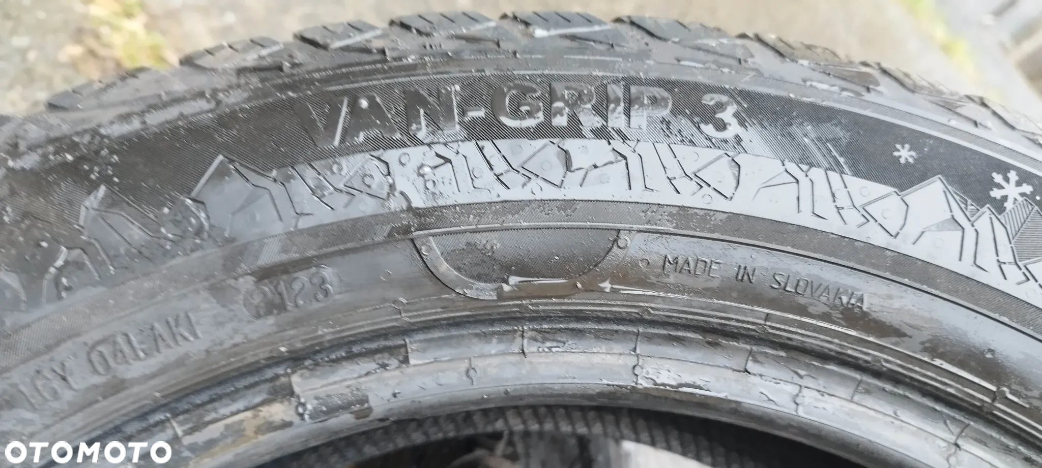 225/55/17 c semperit van grip 3 - 2
