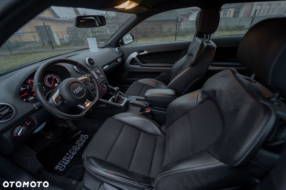 Audi A3 3-drzwiowe 2.0 TDI DPF Quattro Ambiente - 13