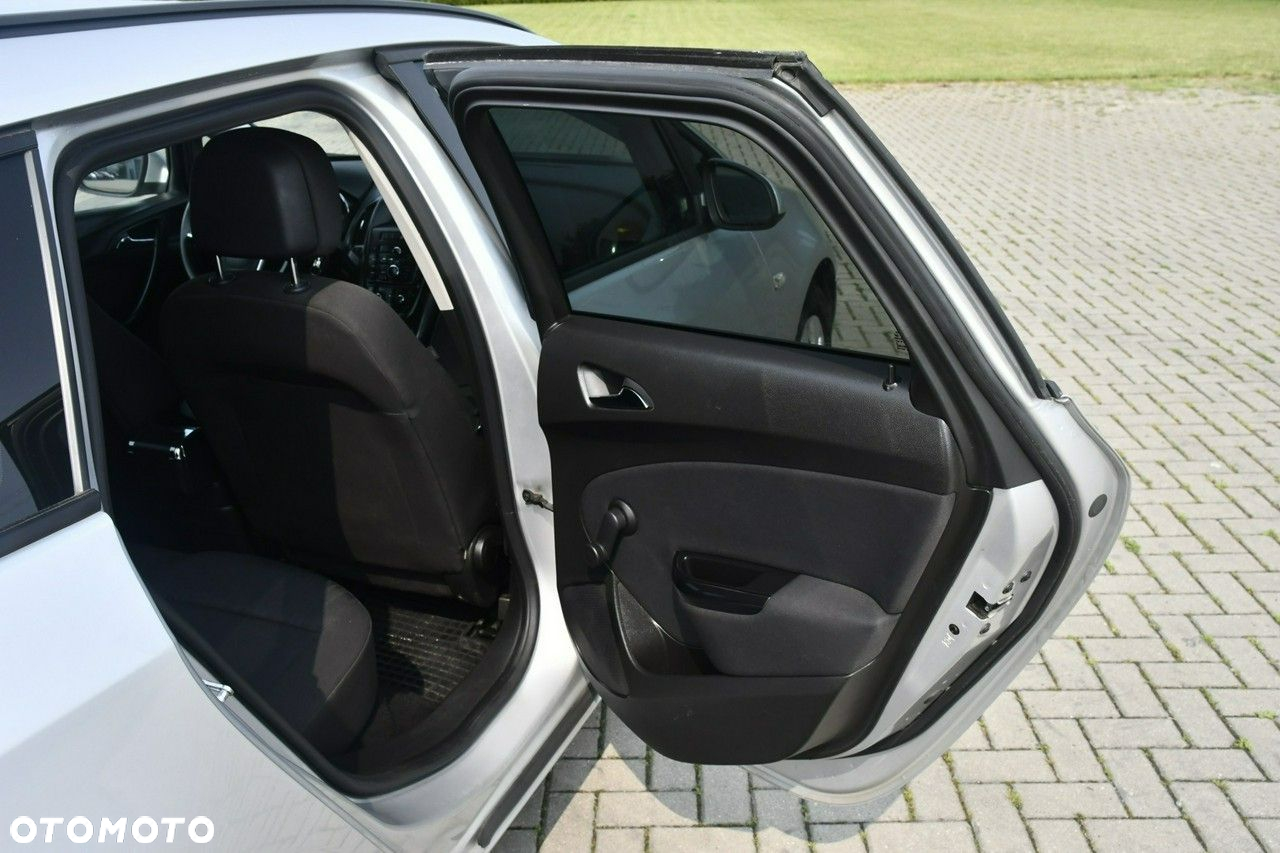 Opel Astra - 21