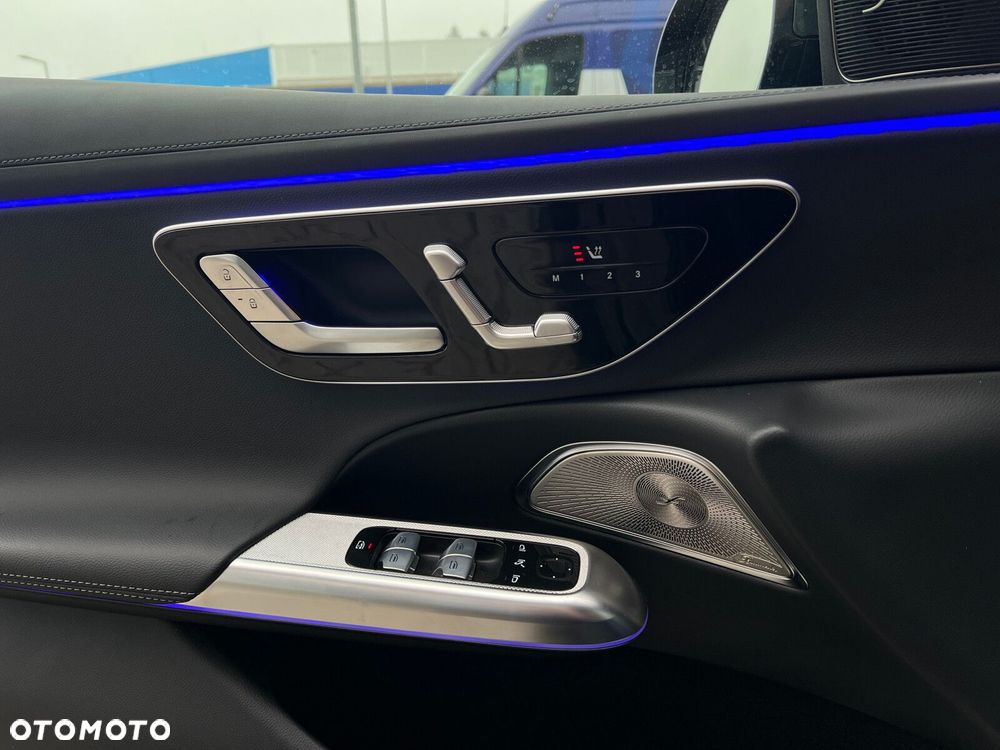 Mercedes-Benz Klasa E - 9