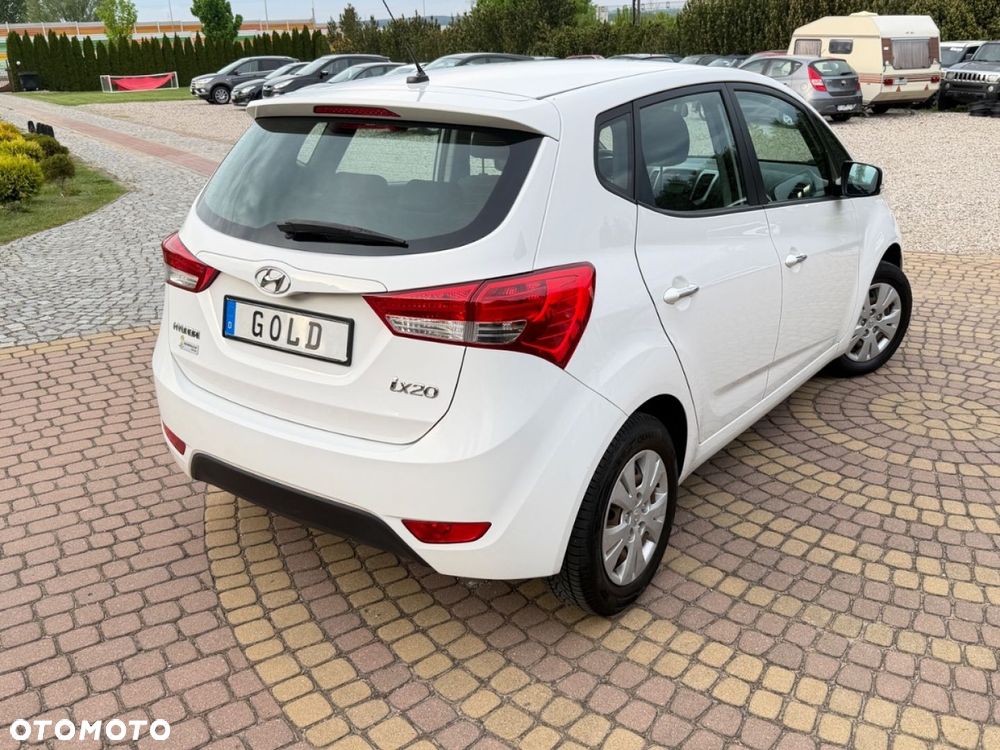 Hyundai ix20 - 22