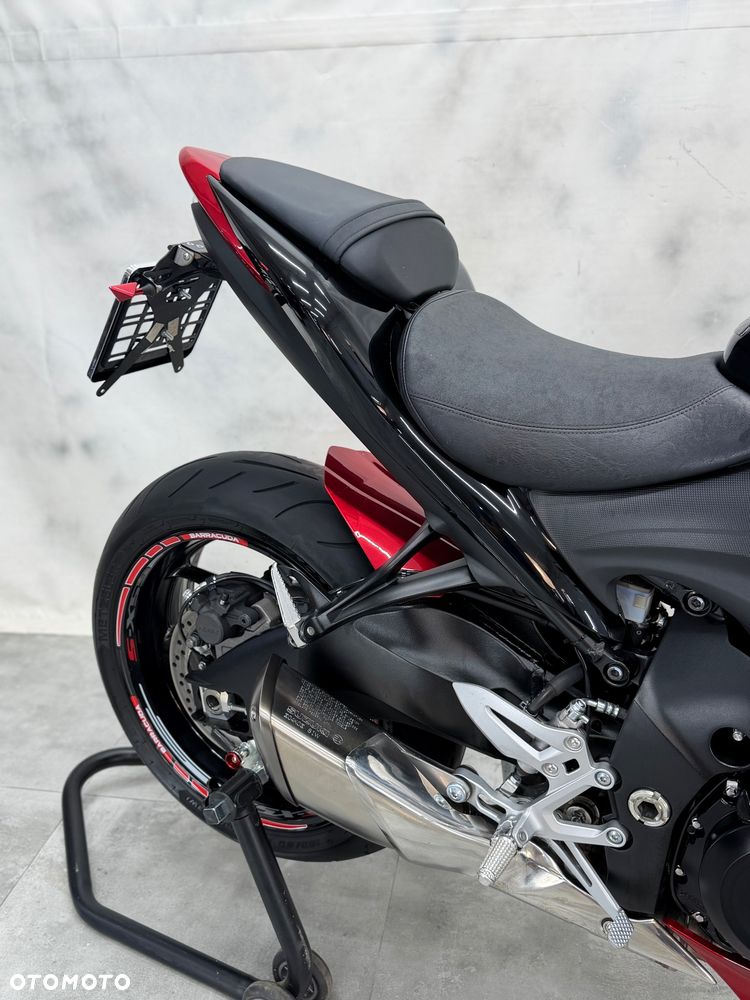 Suzuki GSX 1000 - 6