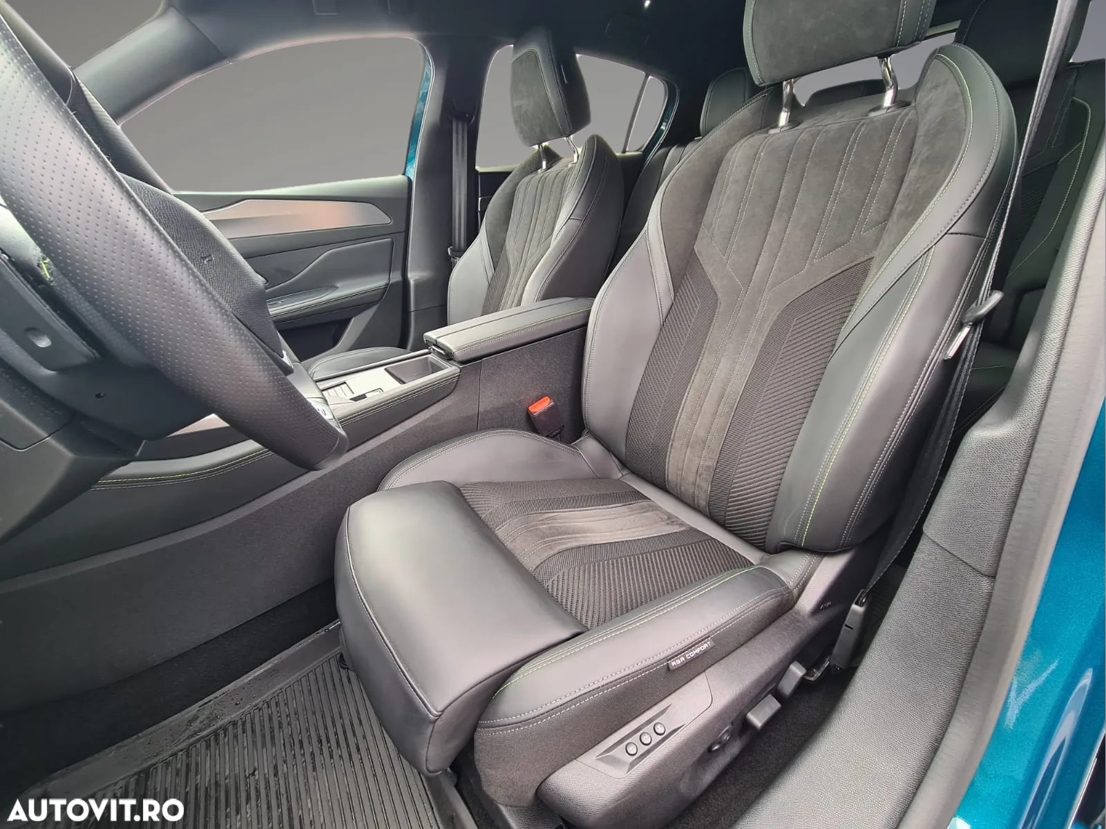 Peugeot 308 1.2L PureTech 130 S&S EAT8 GT - 8