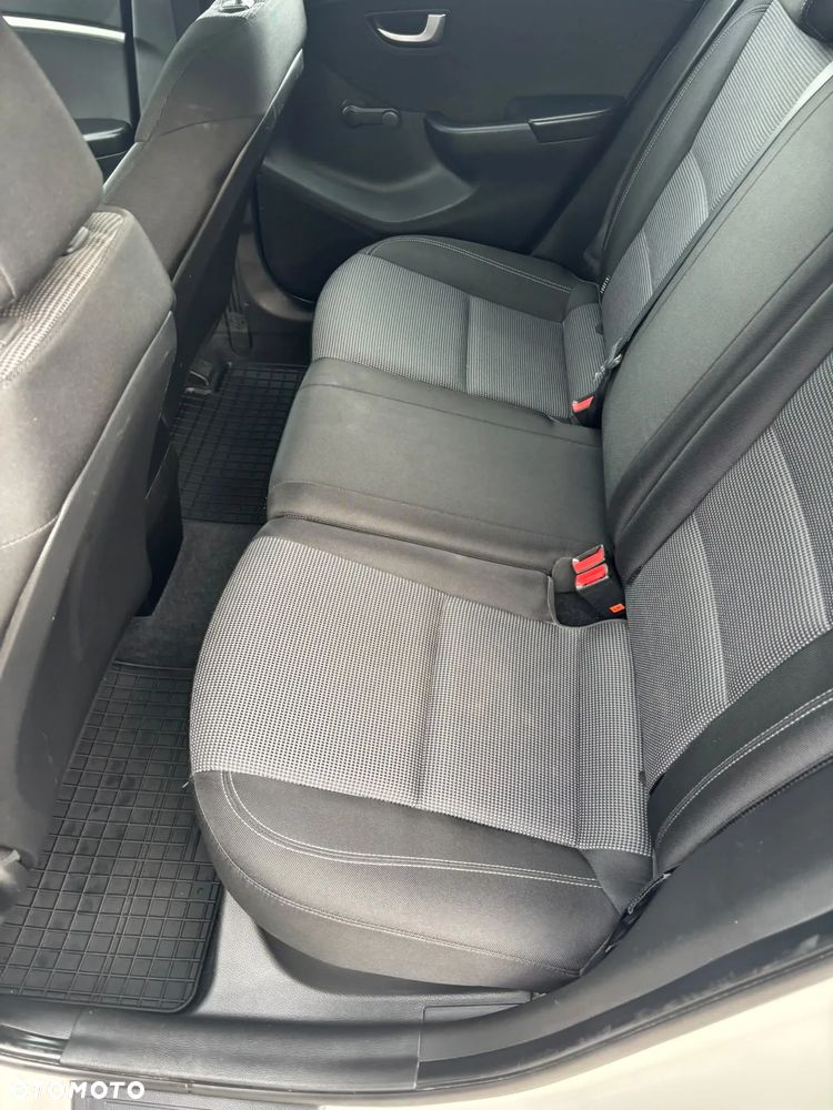 Hyundai i30 1.4 Style - 24