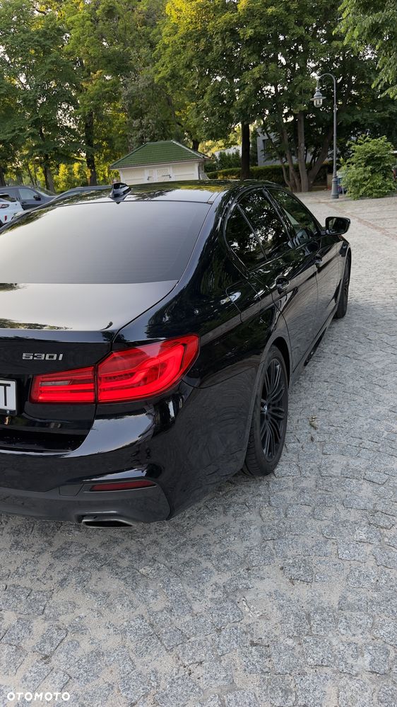 BMW Seria 5 530i xDrive M Sport sport - 12