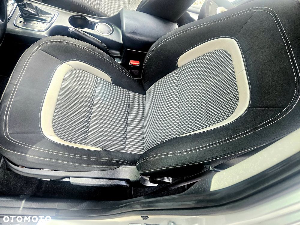 Kia Ceed 1.6 CRDi 128 Spirit - 25
