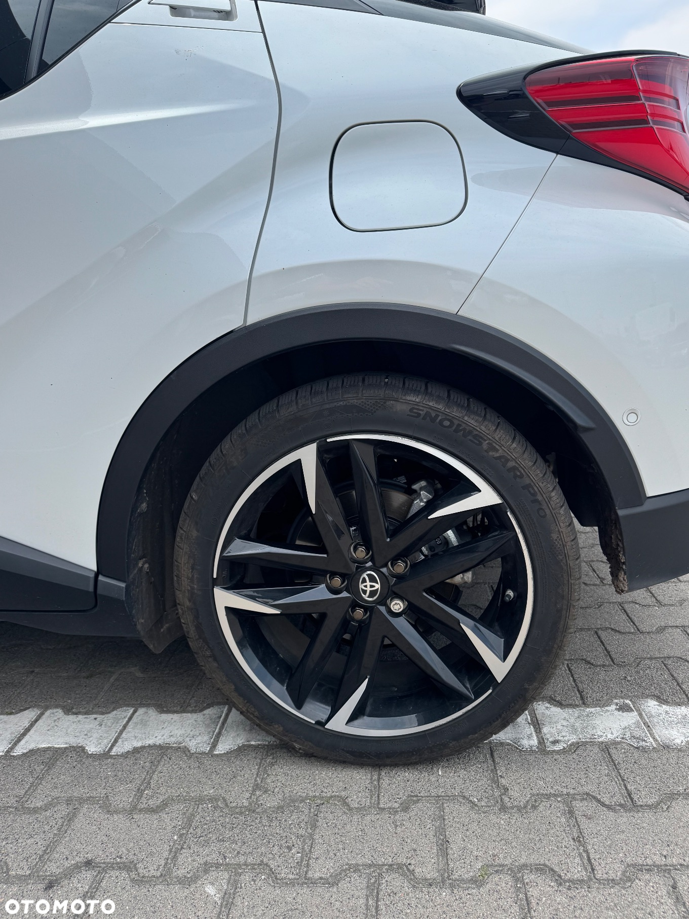 Toyota C-HR 2.0 Hybrid GR Sport - 10