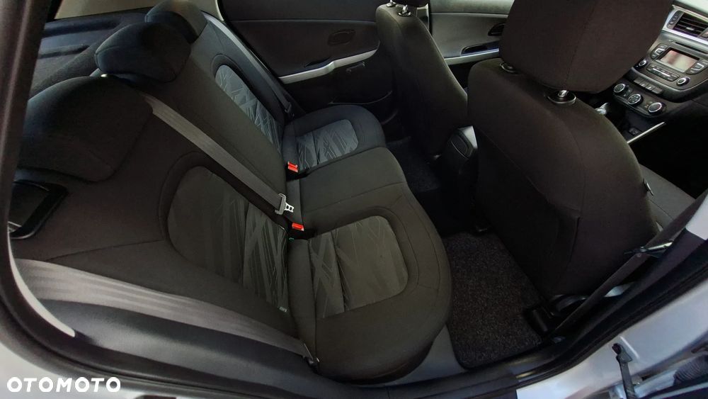 Kia Ceed 1.4 CVVT Attract - 16